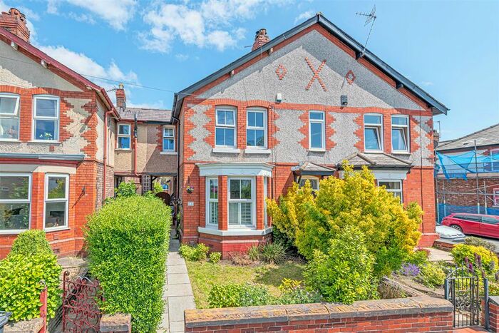 3 Bedroom Semi-Detached House To Rent In Grange Avenue, Warrington, Cheshire, WA4