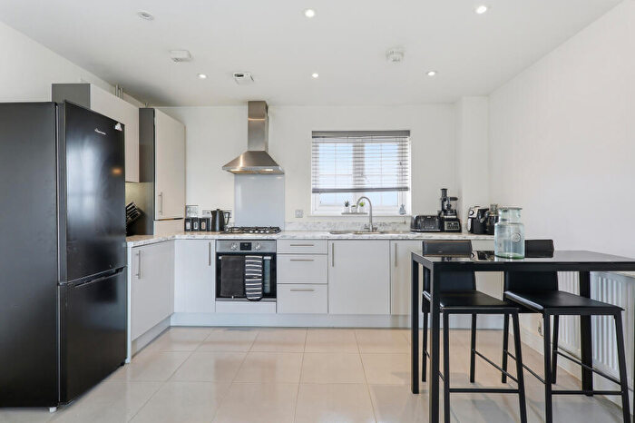 1 Bedroom Flat For Sale In Tiller House, Barley Road, Wokingham, Berkshire, RG40