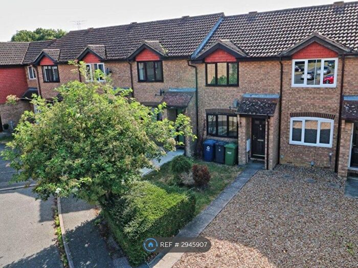 2 Bedroom Terraced House To Rent In Knaresborough Court, St Neots, PE19