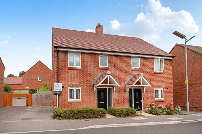 3 Bedroom Semi-Detached House For Sale In Merion Road, Botley, Southampton, Hampshire, SO32