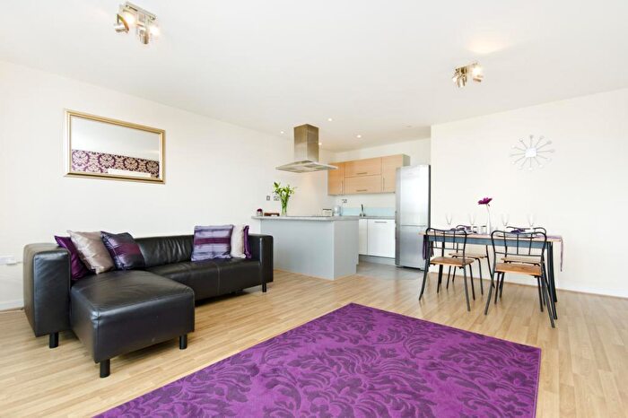 2 Bedroom Flat To Rent In Azura Court, Warton Road, Stratford, London, E15