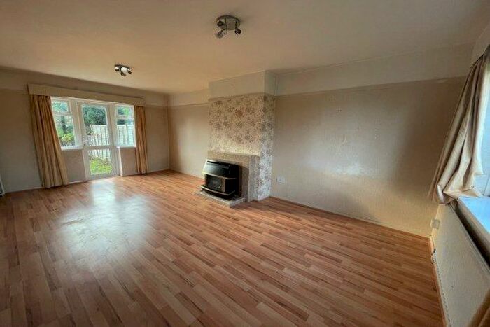 2 Bedroom Semi-Detached House To Rent In Broad Close, Peterborough PE1