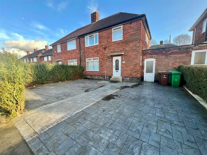 3 Bedroom Property To Rent In Barwell Drive, Strelley, Nottingham, NG8