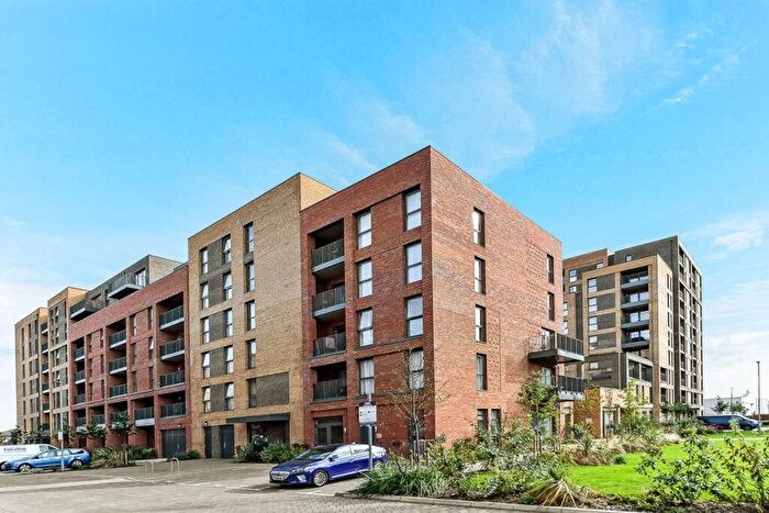 1 Bedroom Flat To Rent In Chailey Place, Hayes, UB3