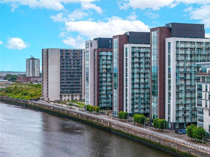 2 Bedroom Apartment For Sale In Castlebank Place, Glasgow, G11