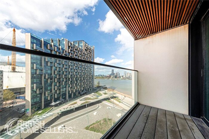 2 Bedroom Flat For Sale In Cutter Lane, London, SE10