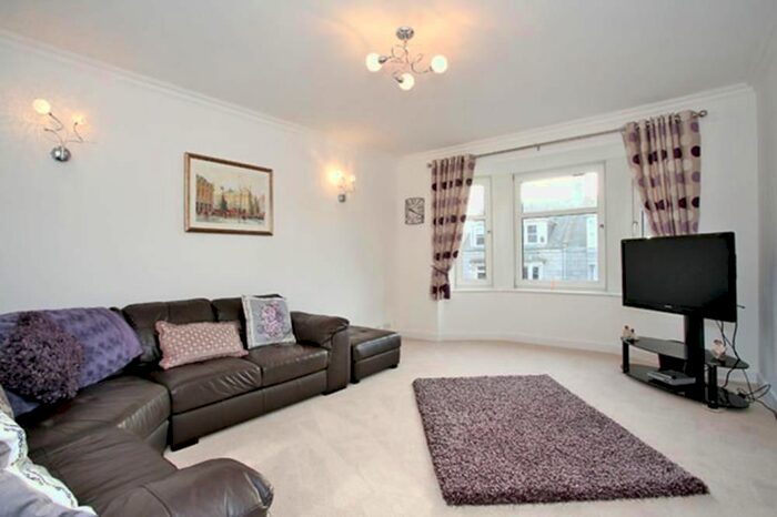3 Bedroom Flat To Rent In Beechgrove Terrace, Top Floor, AB15