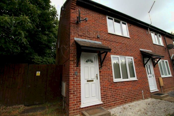 2 Bedroom End Of Terrace House To Rent In Acer Grove, Ipswich, IP8
