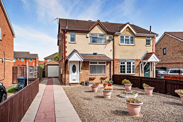 3 Bedroom Semi-Detached House For Sale In Netherfields Crescent, Middlesbrough, TS3