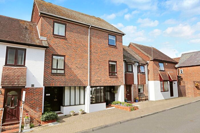 3 Bedroom Terraced House For Sale In Brook Street, Bishops Waltham, SO32