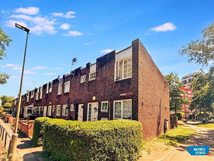 3 Bedroom Terraced House For Sale In Anson, Lower Strand, NW9