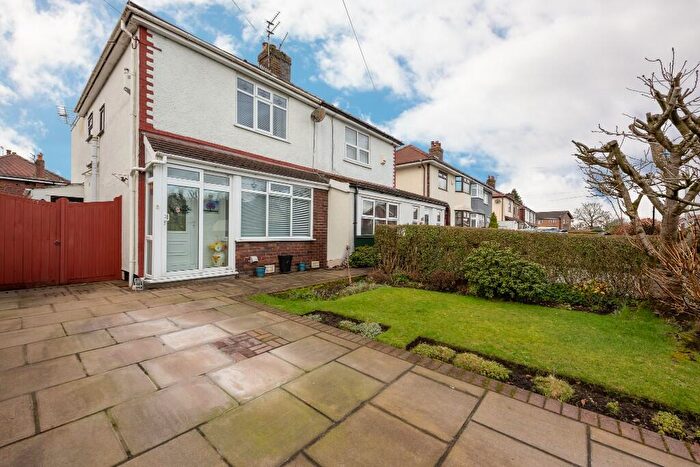 3 Bedroom Semi Detached House For Sale In Yew Tree Road, Ormskirk, Lancashire, L39