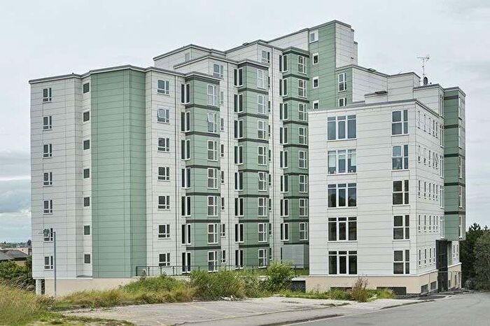 2 Bedroom Flat For Sale In Flat, Skyline, Heelis Street, Barnsley, South Yorkshire, Lw., S70