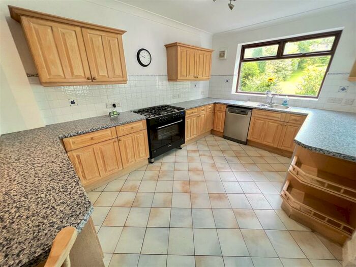 4 Bedroom Detached House For Sale In Gayton Road, Lower Heswall, Wirral