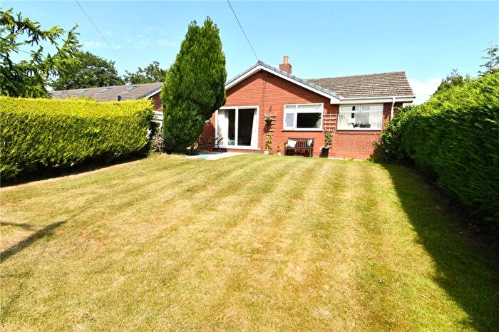 2 Bedroom Bungalow For Sale In Poole Lane, Thornton-le-Moors, Chester, CH2
