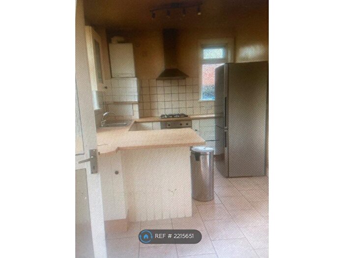 3 Bedroom Detached House To Rent In Frimley Road, Camberley, GU15