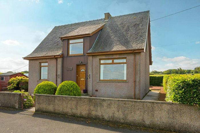 3 Bedroom Detached House For Sale In Rusha Farm, West Calder, EH55