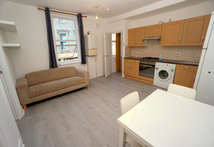 2 Bedroom Flat To Rent In Essex Road, London, N1