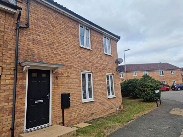 2 Bedroom Flat To Rent In Pascal Close, Corby, NN17