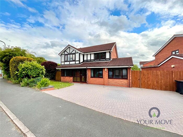 4 Bedroom Detached House For Sale In Townsend Avenue, Bromsgrove, Worcestershire, B61