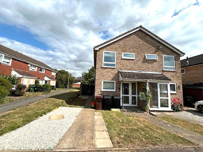 2 Bedroom Property To Rent In Willingdon, Kingsnorth, Ashford, TN23