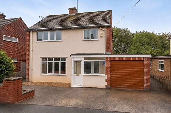 3 Bedroom Detached House For Sale In Mount Pleasant Avenue, Wells, BA5