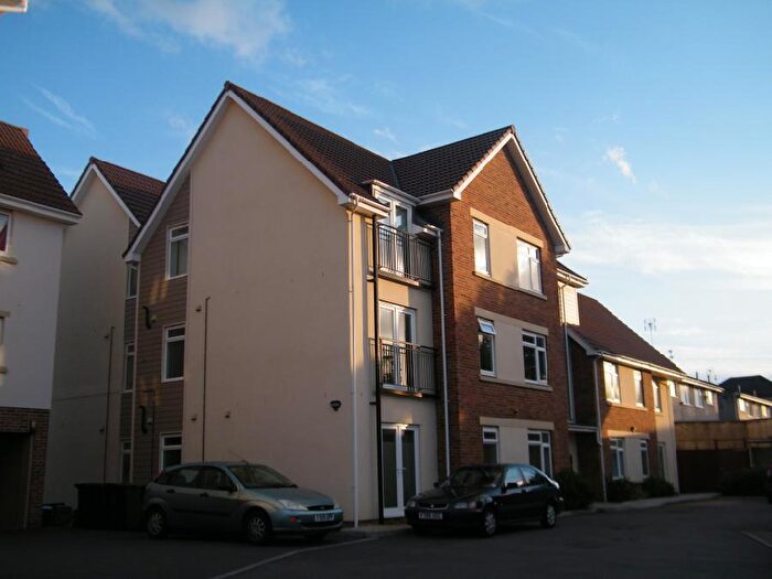 1 Bedroom Flat To Rent In Colliers Place, Soundwell, Bristol, BS16