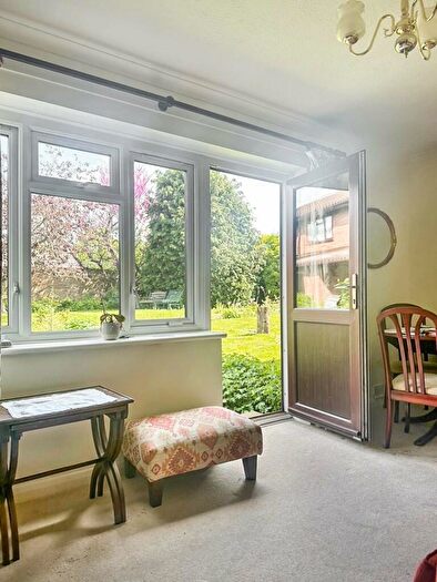 1 Bedroom Flat For Sale In Forge Close, Bromley, BR2