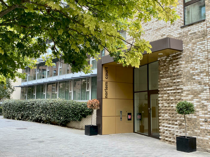 3 Bedroom Flat To Rent In Norlem Court, Pell Street, London, SE8