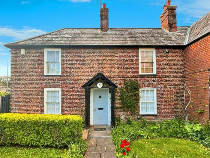 4 Bedroom Semi-Detached House To Rent In Easole Street, Nonington, Dover, CT15