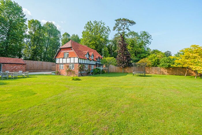 4 Bedroom Detached House To Rent In Station Road, Grove, Wantage, Oxfordshire, OX12