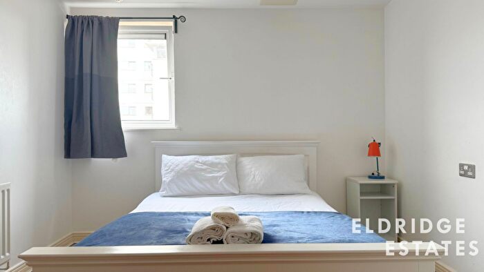 2 Bedroom Apartment For Sale In Erebus Drive, Thamesmead, London, SE28