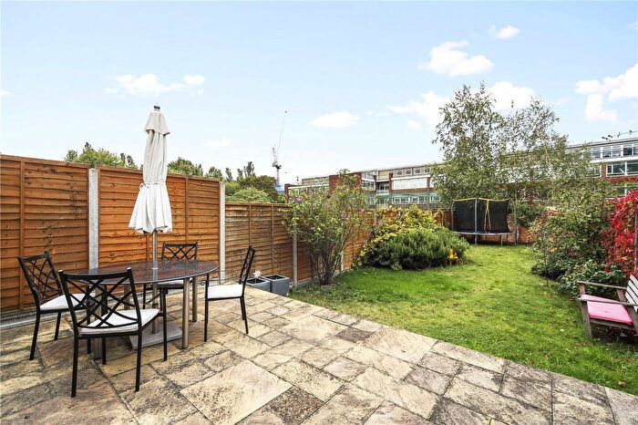 4 Bedroom Detached House To Rent In Milfoil Street, London, W12
