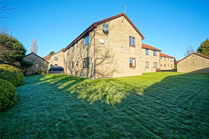 2 Bedroom Flat For Sale In Gorseland Court, Wickersley, Rotherham, South Yorkshire, S66