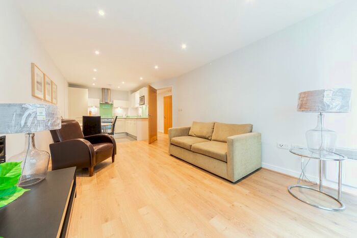 1 Bedroom Flat To Rent In Albert Embankment, Lambeth, London, SE1