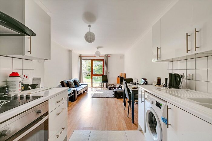 1 Bedroom Flat To Rent In Maltings Place, London, SW6