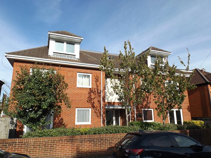 1 Bedroom Property To Rent In - Firgrove Road, Southampton, SO15