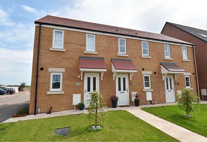 2 Bedroom End Of Terrace House To Rent In Runnymede Way, Northallerton, DL6