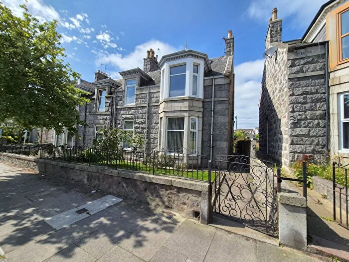 4 Bedroom Flat For Sale In Clifton Road, Aberdeen, Aberdeenshire, AB24