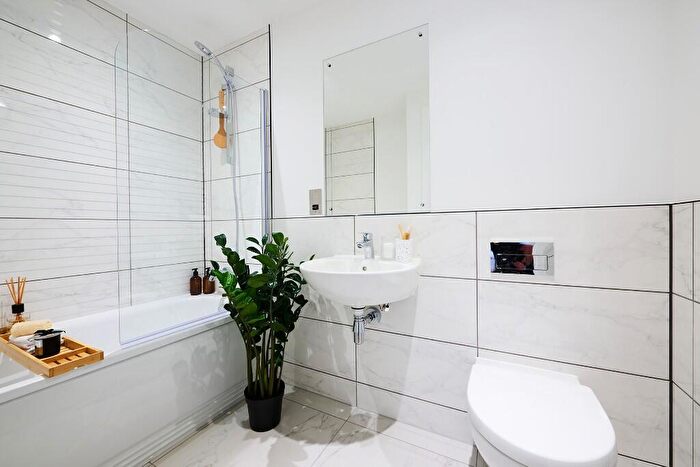 2 Bedroom Apartment To Rent In Aspire, Herschel Street, Slough, SL1