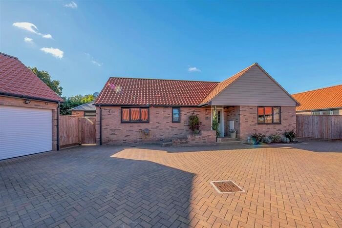 3 Bedroom Detached Bungalow For Sale In The Avenue, Risby, Bury St. Edmunds, IP28