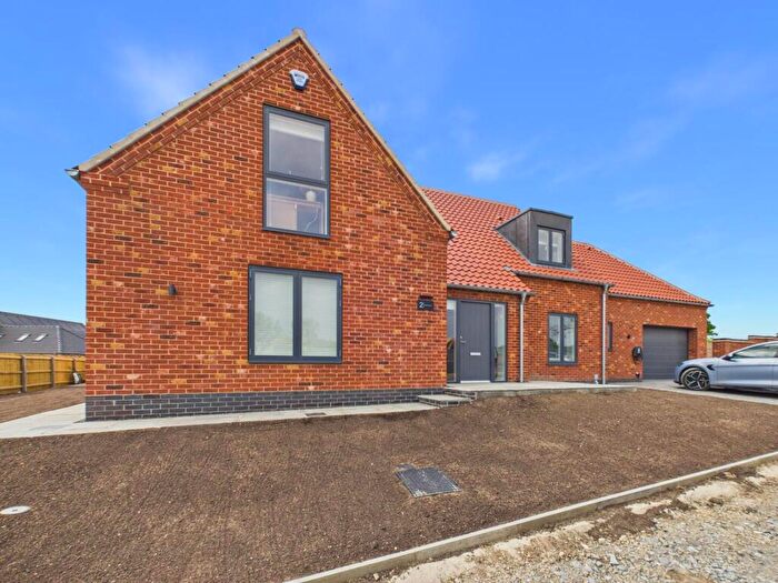4 Bedroom Detached Bungalow For Sale In Marmion Close, Horncastle, LN9
