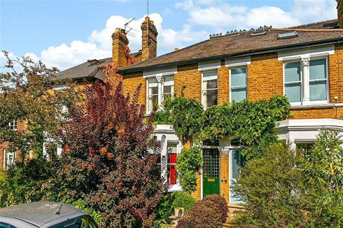 3 Bedroom Semi-Detached House For Sale In Clarence Road, Kew, Surrey, TW9