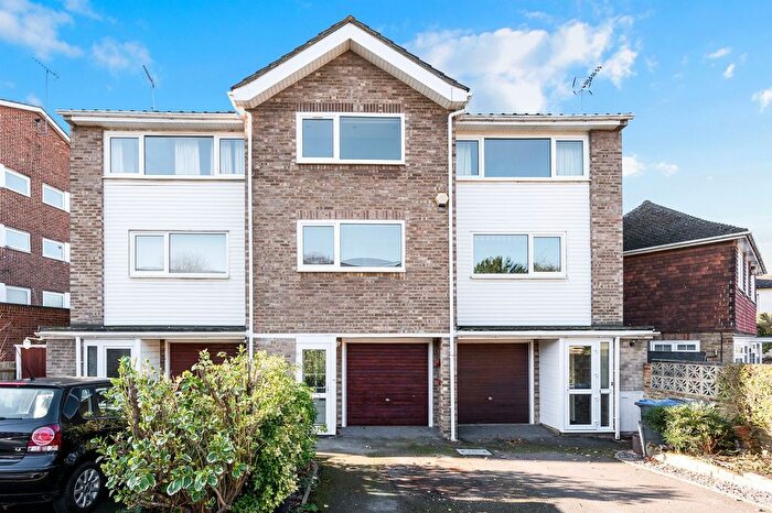 3 Bedroom Property To Rent In Adelaide Road, Surbiton, KT6