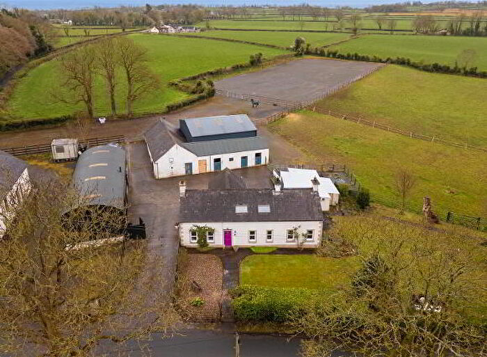 3 Bedroom Detached Cottages For Sale In Wayside Cottage, Ballinderry Road, Lisburn, BT28