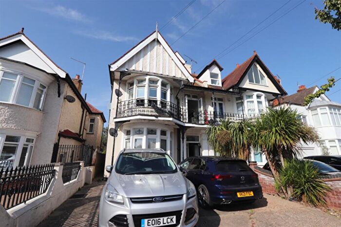1 Bedroom Flat To Rent In Gloucester Terrace, Southend-On-Sea, SS1