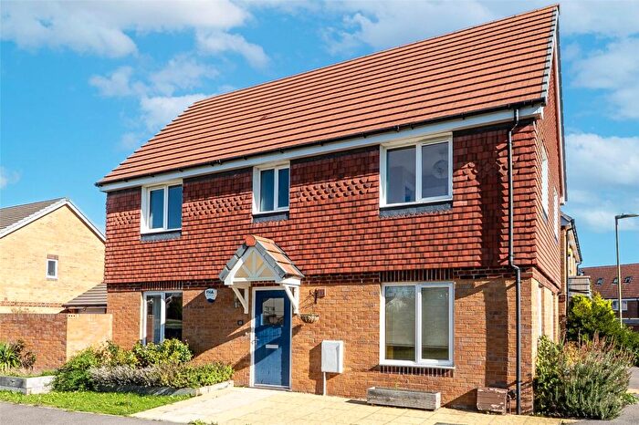 4 Bedroom Detached House For Sale In Buckthorn Crescent, Didcot, Oxfordshire, OX11