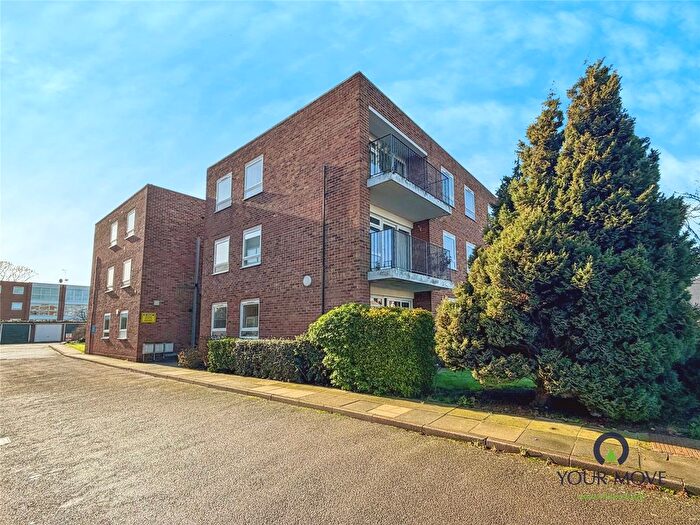 1 Bedroom Flat For Sale In Lessness Park, Belvedere, Kent, DA17