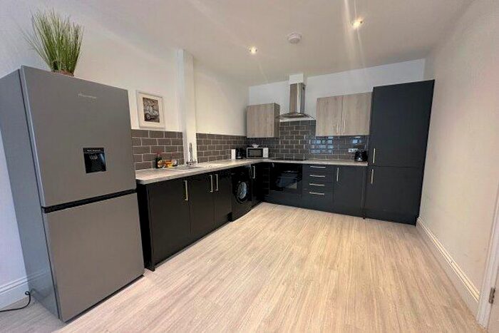 1 Bedroom Flat To Rent In St. Johns North, Wakefield, WF1