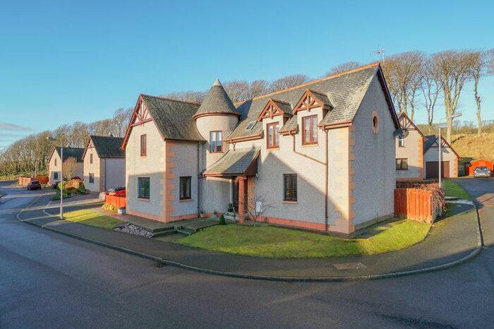 4 Bedroom Detached House For Sale In Lathallan Grange, Montrose, DD10